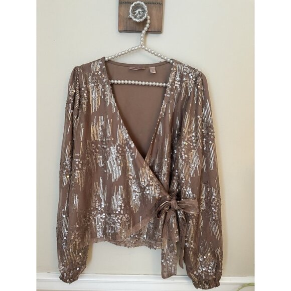 willow & root Tops - Willow & Root Womens Size M Tan Sequin Wrap Top Long Sleeve Sparkly